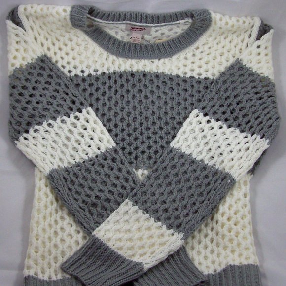 Arizona Jean Co. Mesh-Stitch Grey/Ivory Sweater - Picture 2 of 3